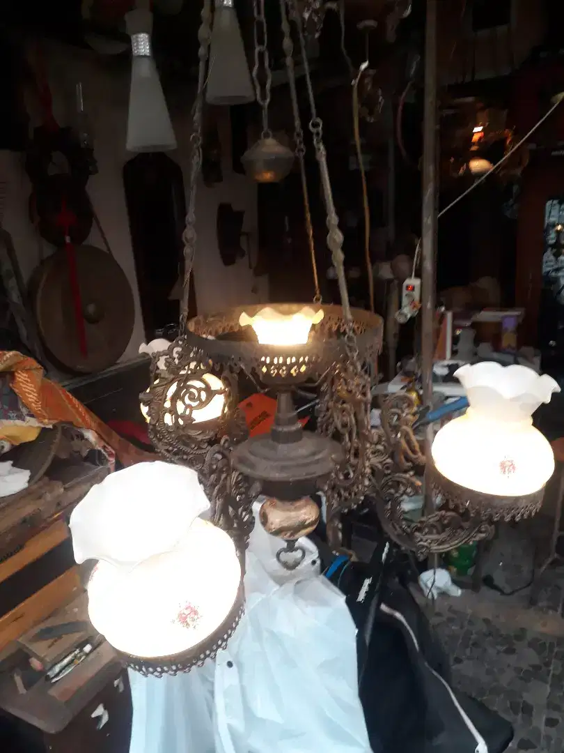 Lampu gantung cabang 3