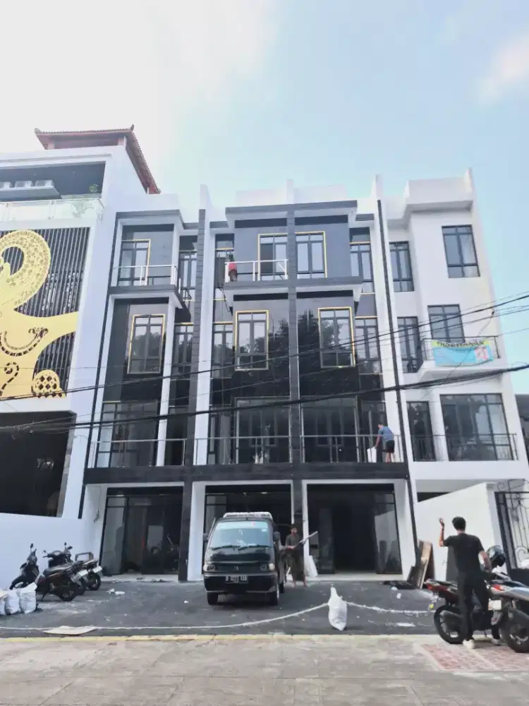 Dijual Ruko Rooftop Ada Lift Dekat LRT Rawamangun Jakarta Timur