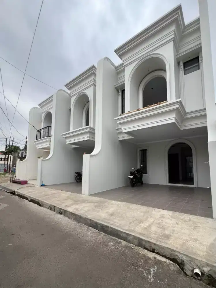 Dijual Rumah Classic Modern di Kahfi 1 Jagakarsa Jakarta Selatan