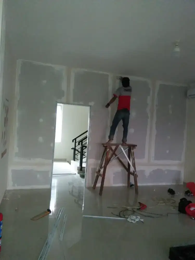 Pemasangan partisi gypsum