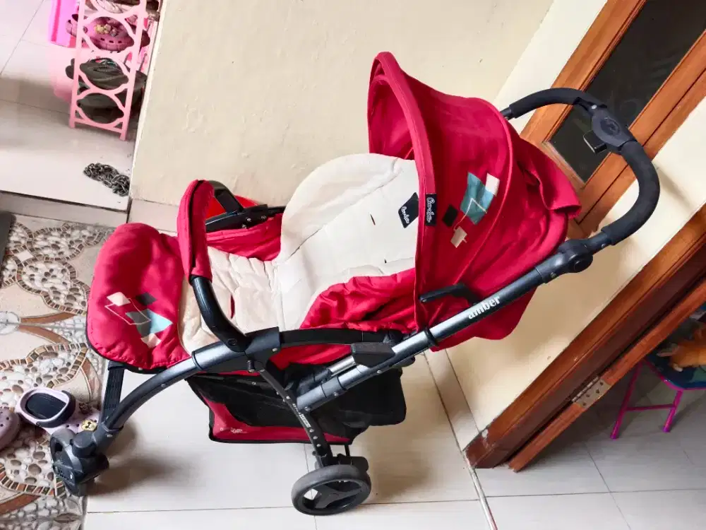 Stoler baby merk chocolate merah