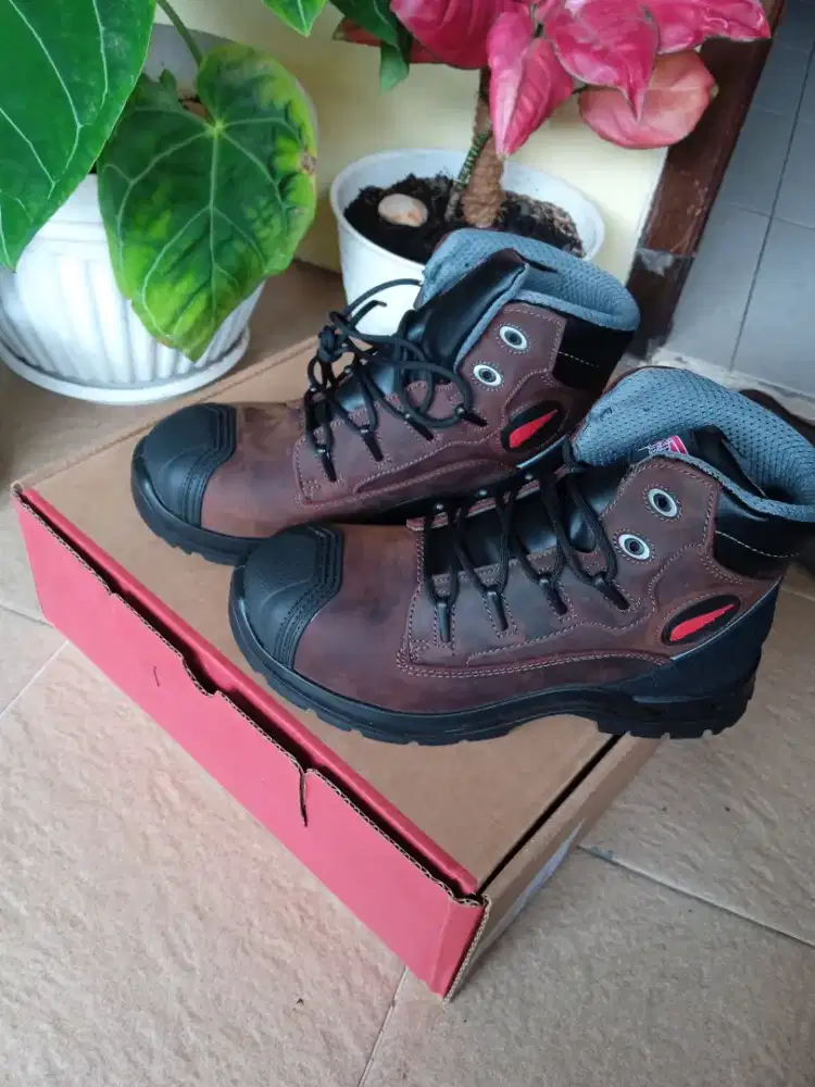 Redwing 3228 size 7 usa