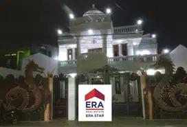 Rumah 2.5 Lantai, Pinggir Jalan, Benda Baru, Pamulang