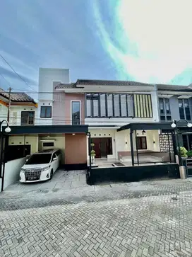 Ru.mah bagus 2 lantai di jalan kaliurang km 8 dekat jalan damai