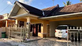 Rumah Homestay di lempong sari dekat jalan damai