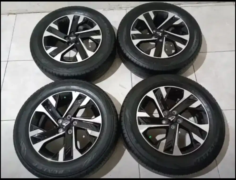 Velg original Daihatsu Grand new xenia