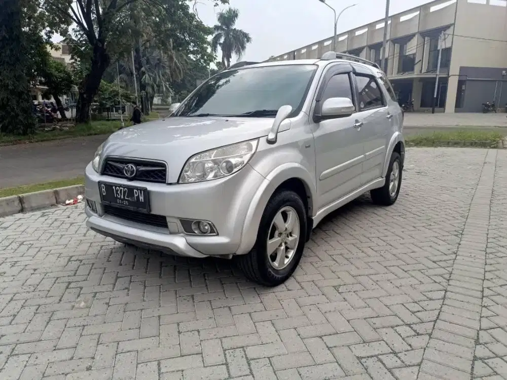 Toyota Rush G 1.5 At 2010 3 baris 96 jt