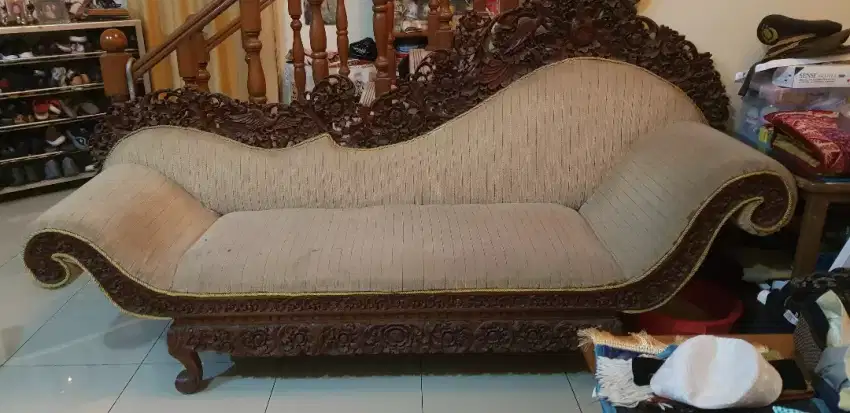 Kursi panjang meja ukiran Bali