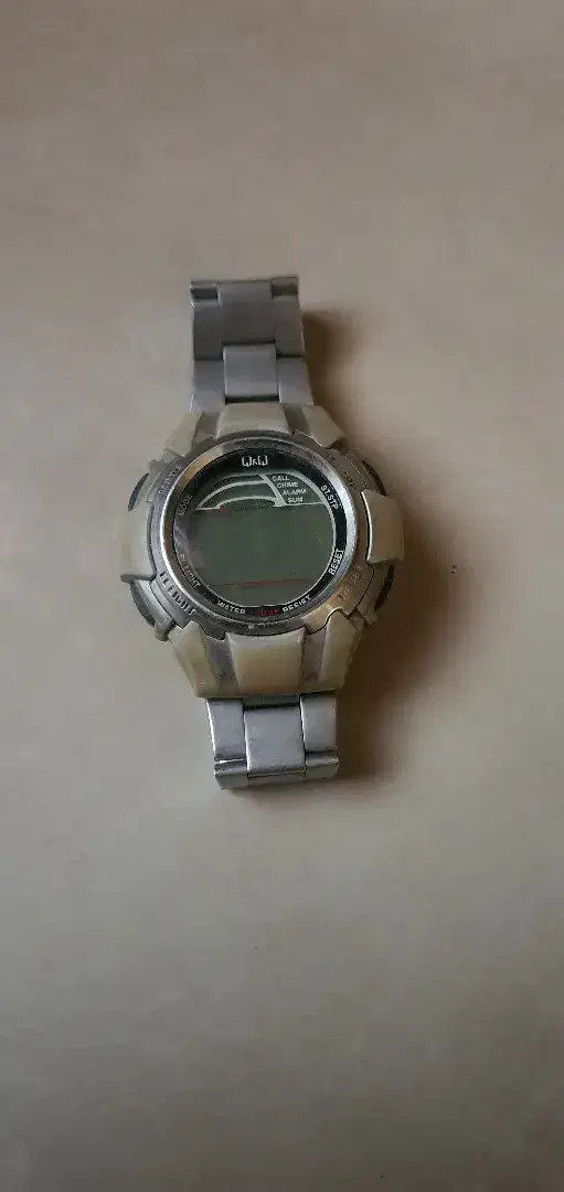 Q&Q jam tangan, baterai habis masih bagus