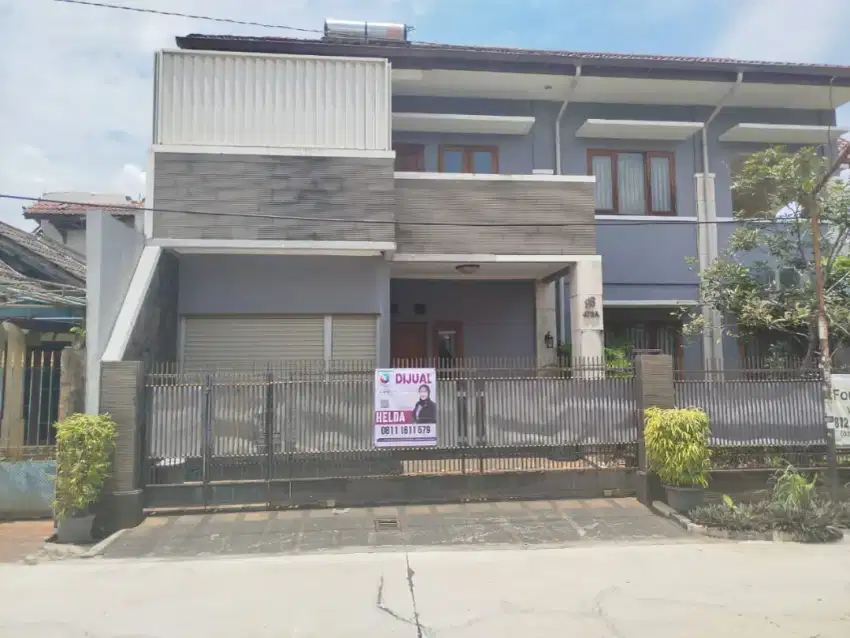 Rumah besar,Hook 2Lantai di Perumahan Taman Galaxy Bekasi