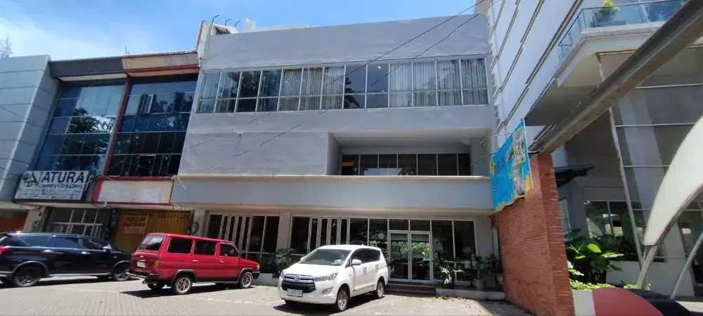 Disewakan Gedung Komersial Nol Jalan Raya Nginden Surabaya Timur