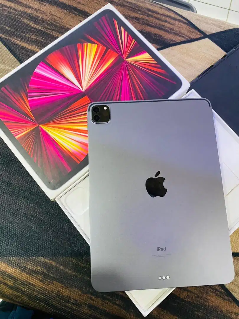 Ipad pro M1 (11 inch-3rd Generation) 128GB wifi only fullset original