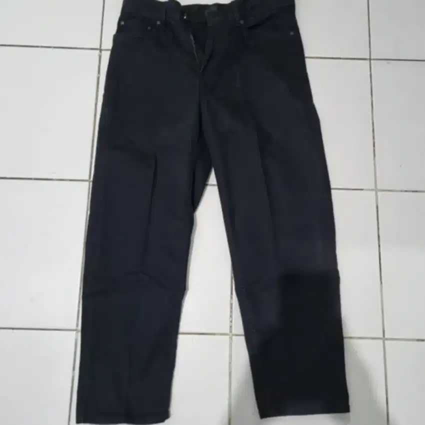 Celana Cropped Trousers Regular Fit HnM Pria size 29/30