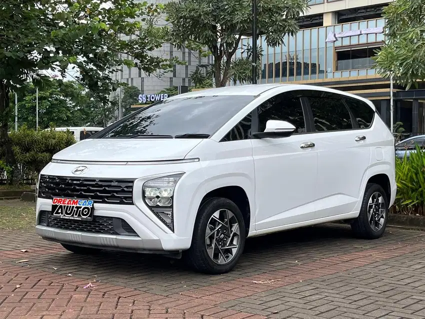 Hyundai Stargazer PRIME NIK 2022 1.5 cvt xpander livina