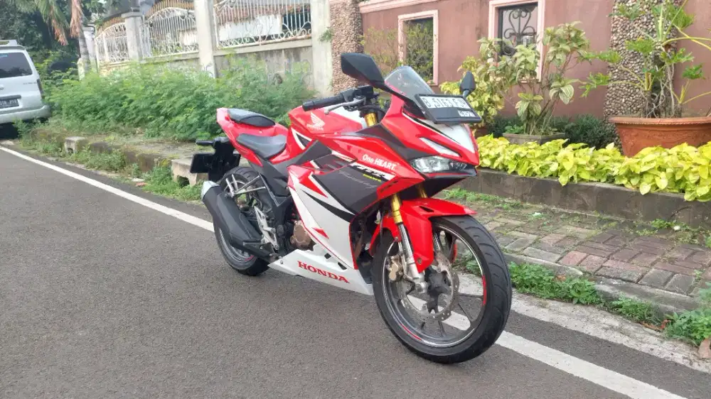 HONDA CBR 150R 2022 GRESS