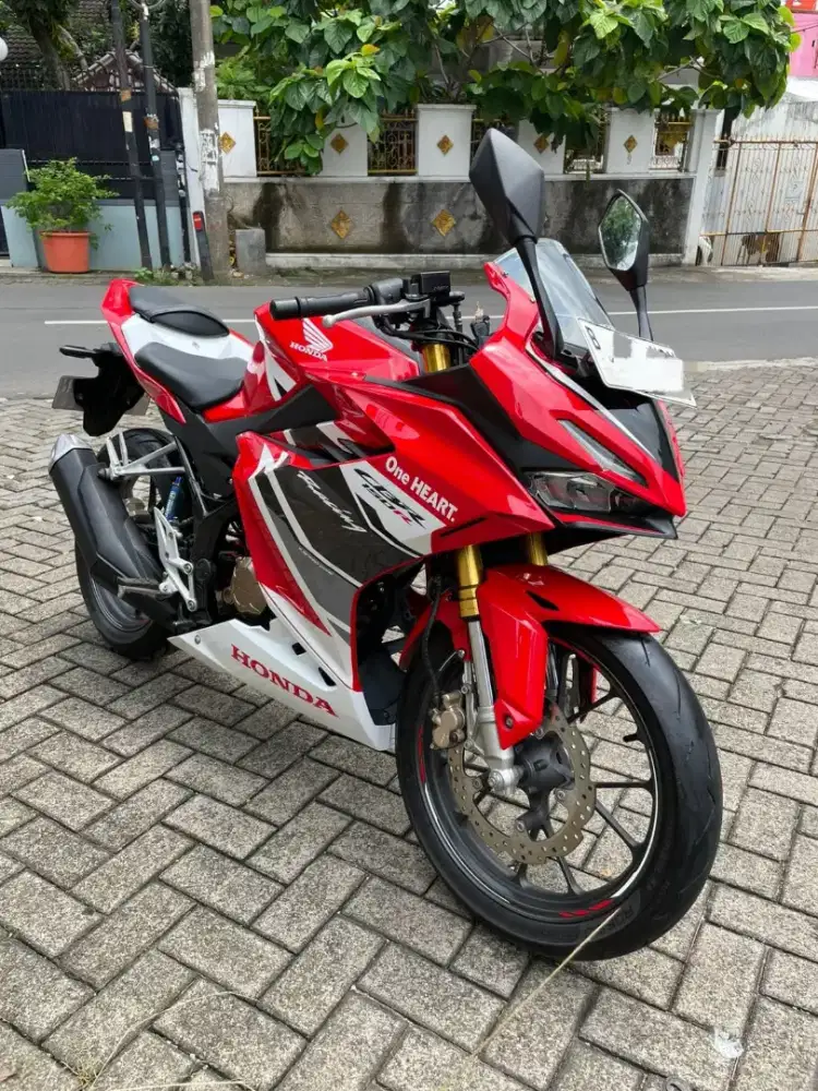 HONDA ALL NEW CBR 150R TAHUN 2021 CASH & CREDIT DP CUMA 1 JUTA