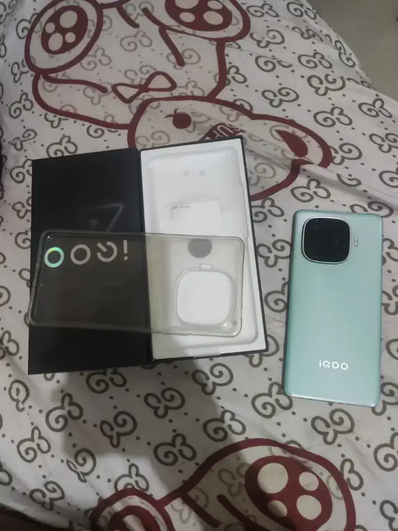 Iqoo z9 12/256 mulus fullset (free casing gaming)