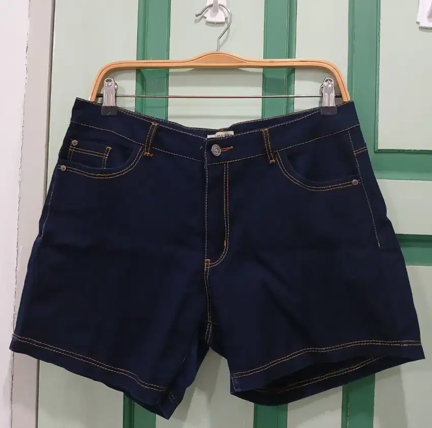 DIJUAL CELANA DENIM JEANS WANITA , STRECHT .