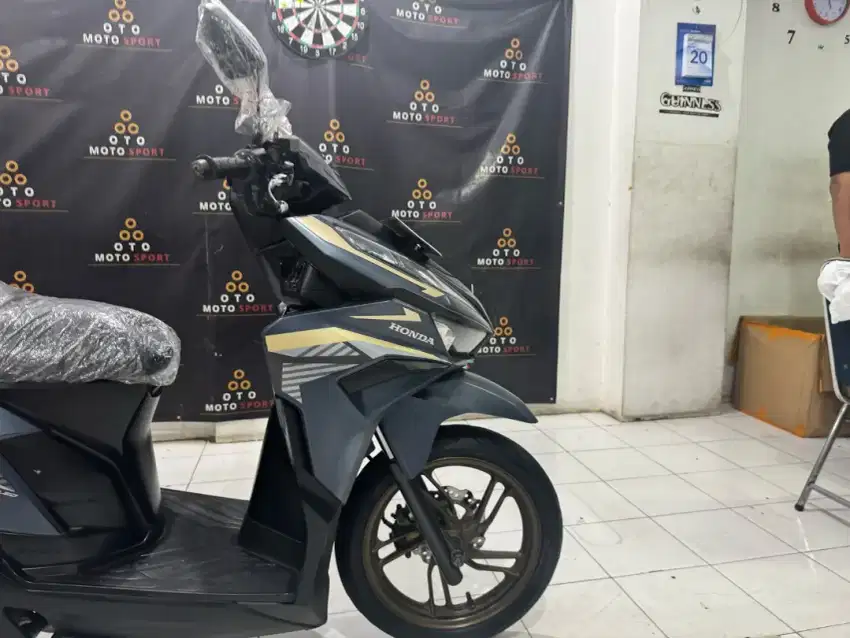 Pjk thn dpn HONDA New VARIO 125 2023 keyless