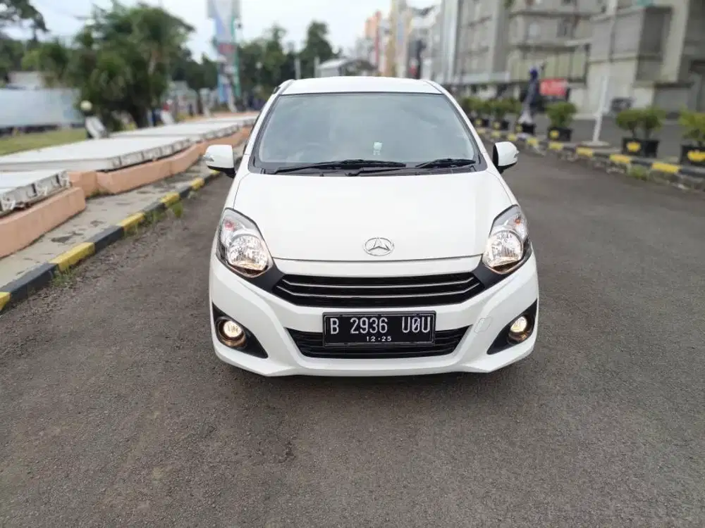 km 900 perak Dp 7 jt Daihatsu Ayla X Matic Record fullset tgn 1