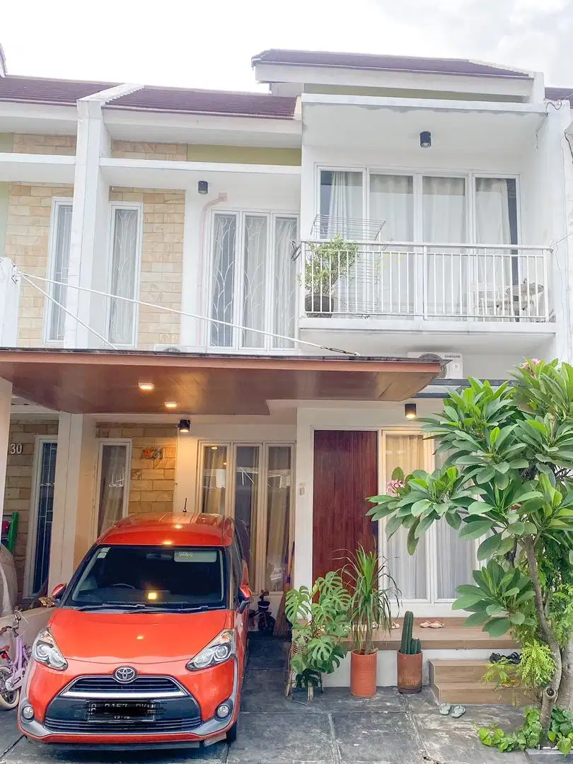 Rumah di Serua Indah ada Pool dekat Ciater BSD