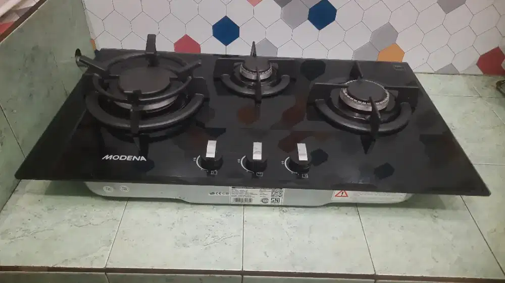 Kompor gas 3 tungku modena