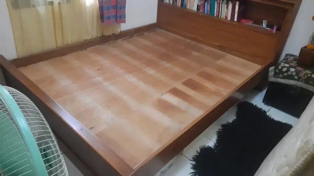 Ranjang kayu jati tua + 2 nakas