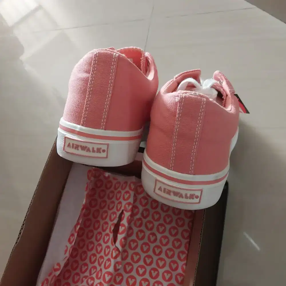 Sepatu airwalk original size 39 (prempuan) baru