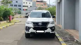 km68rb toyota fortuner vrz trd sportivo 2020 putih diesel pajak panjag