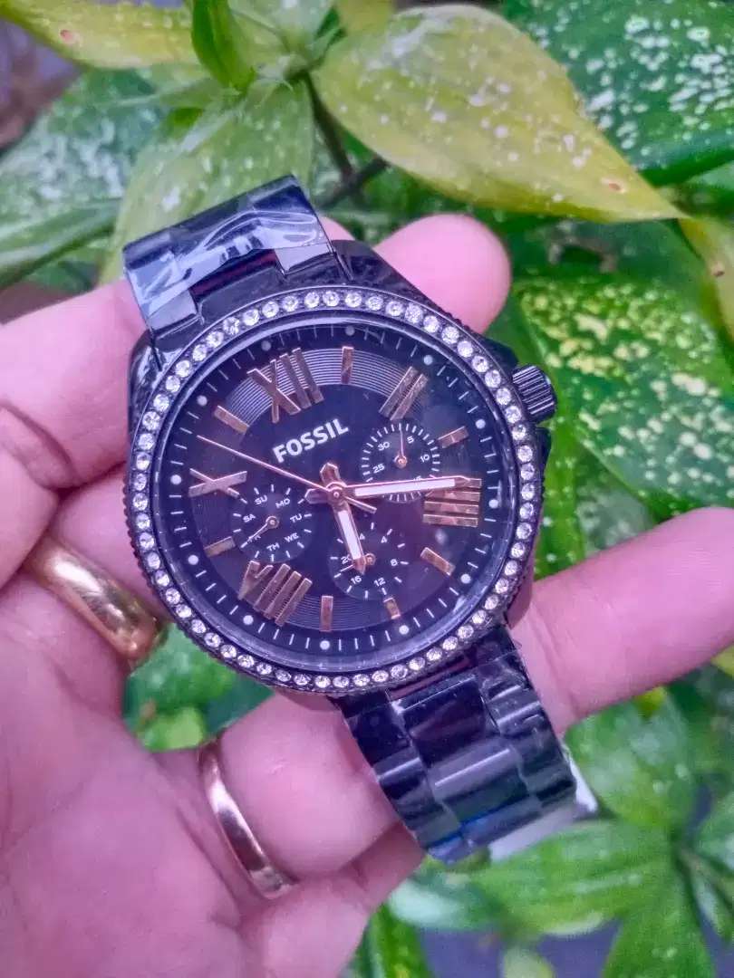 Jam tangan fossil wanita black crono