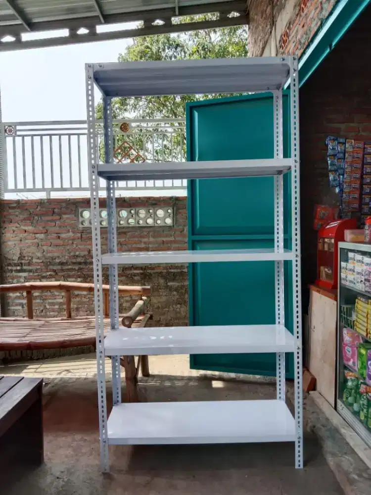 Rak besi berkualitas