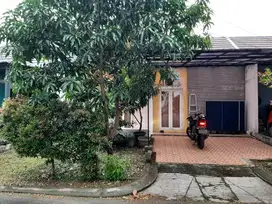 Rumah Minimalis Asri di Mutiara Gading City Cluster Napoli J-16434