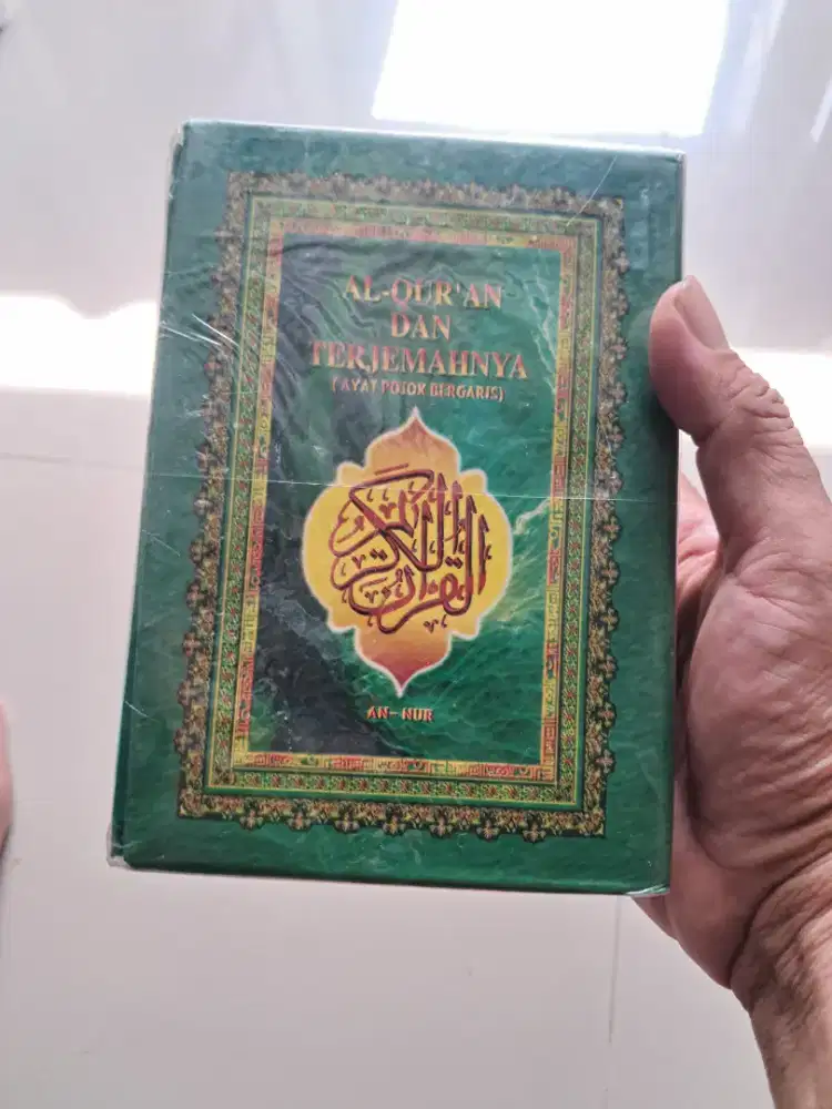 Al-Qur'an dan Terjemahan Ukuran Pocket Bisa Masuk Tas Ringkas Simpel