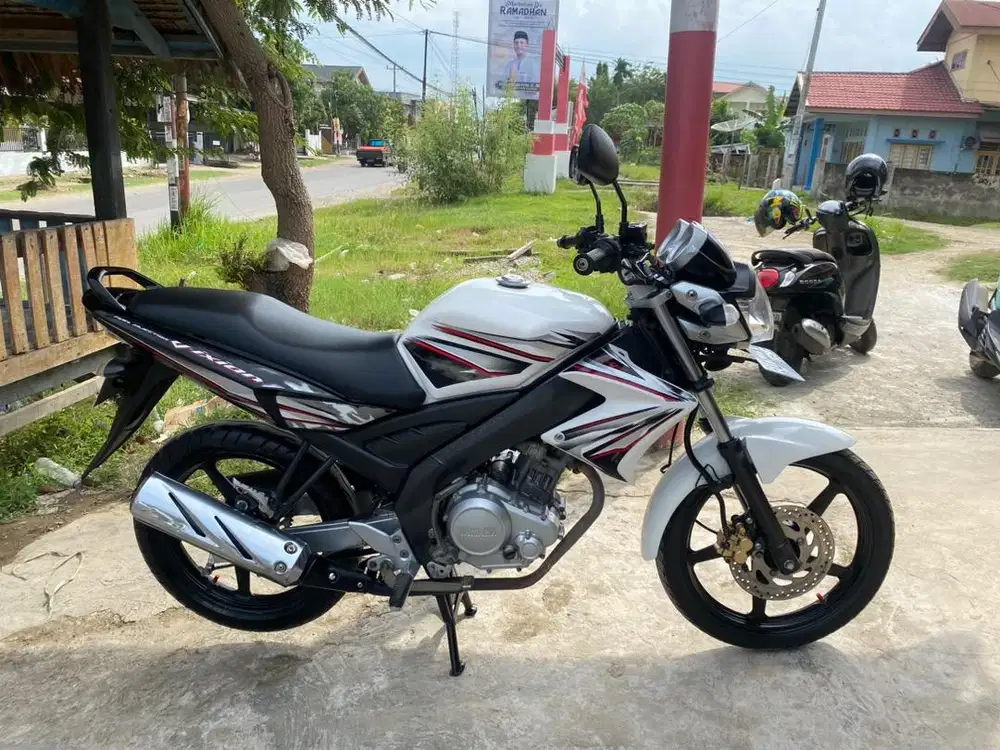 D jual yamaha vixion tahun 2015