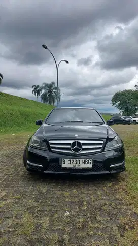 Mercedes-Benz C250 2011 Bensin