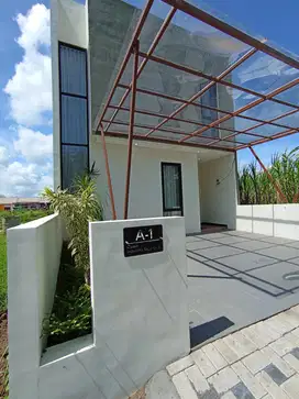 RUMAH 2 LANTAI 10 MENIT DARI ALUN-ALUN KOTA MALANG