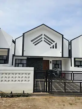 Jarang ada rumah di jatihandap 300 jutaan dkt padasuka cikutra sdh shm