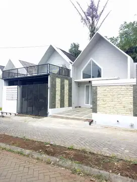 Jual rumah cantik datar suasana udah rame 7 mnt tol Padalarang