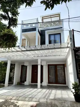 Dijual Rumah Lux Tema Bali Sentul Bogor