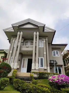Full Furnish Villa Puncak Trawas Baru Renov Turun Harga bisa Nego