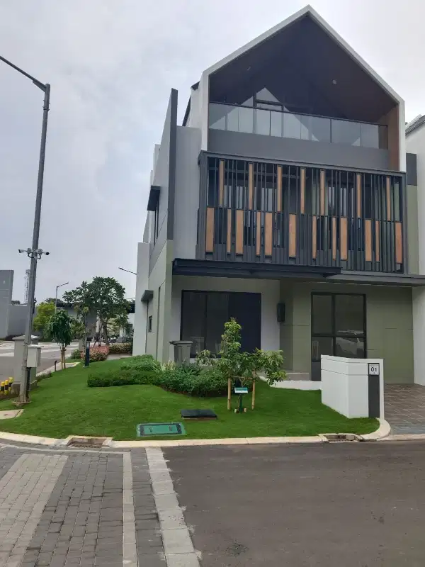 Disewakan rumah cluster Strozzy type Attic Gading Serpong