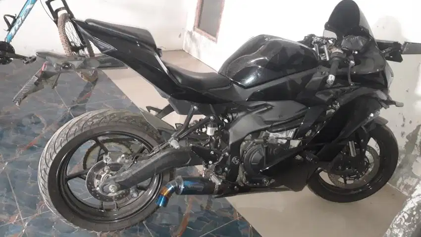 Kawasaki ZX25R Non ABS 2022