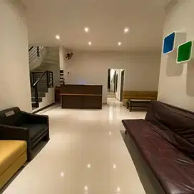 di Jual Rumah 2 lantai