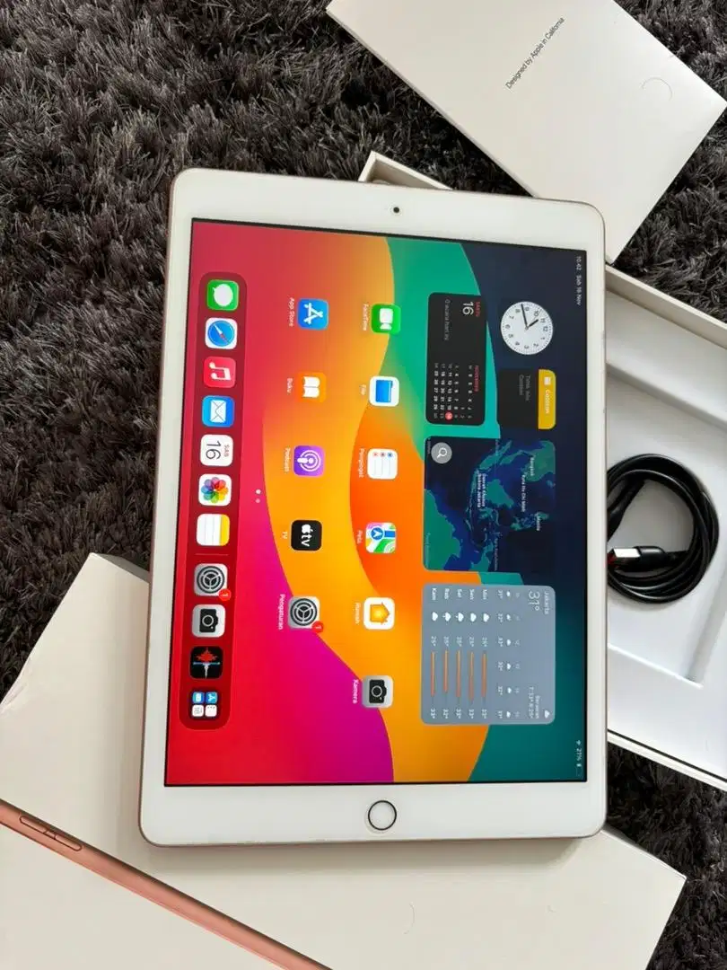 Ipad 8 WiFi 32gb Rosegold untuk game Fullset NORMAL Jual Murah BJM