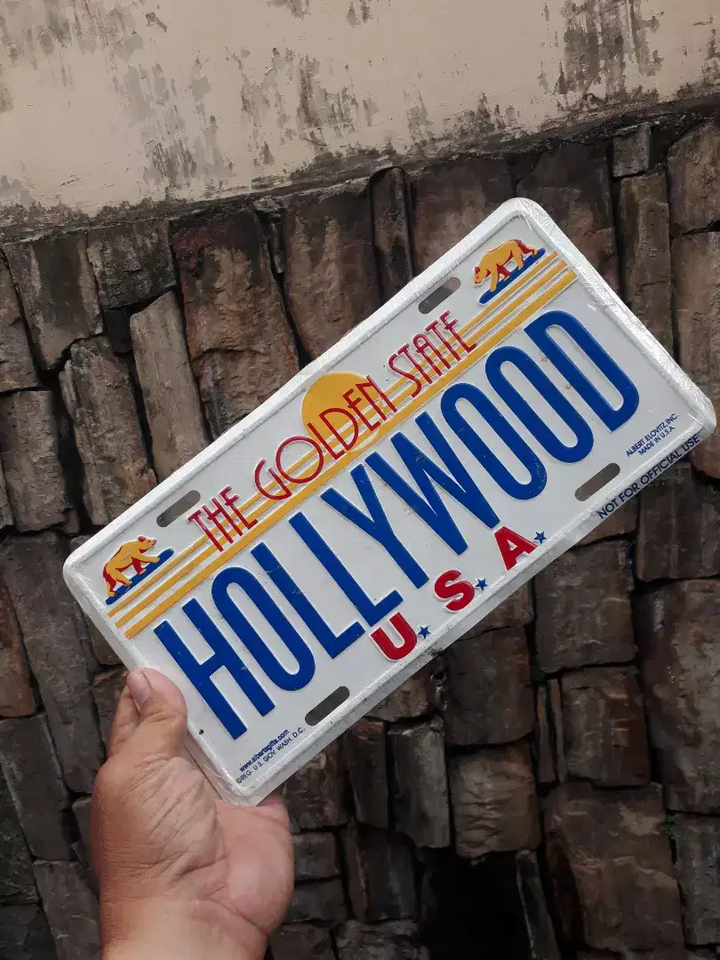 Antik vintage souvenir plat mobil hollywood USA bahan almunium mulus