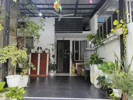JUAL RUMAH SUDAH RENOVASI DI CLUSTER MANHATTAN MUTIARA GADING CITY BEK