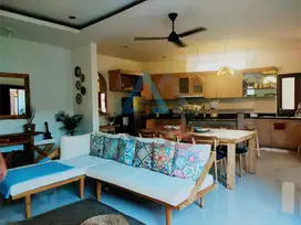 Dijual villa 2 lantai modern minimalis lokasi pererenan, view sawah