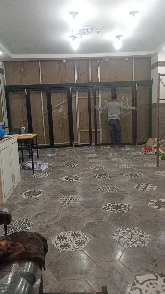 Pintu lipat pintu sliding