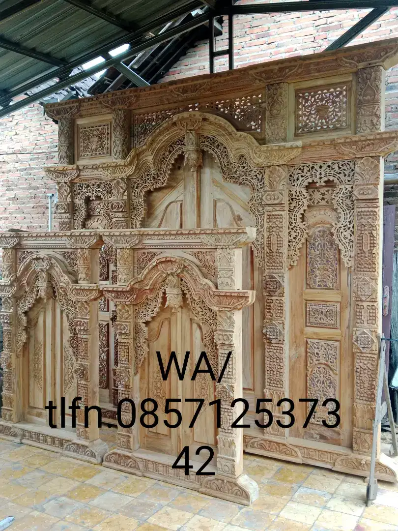 Gebyok kusen pintu uki