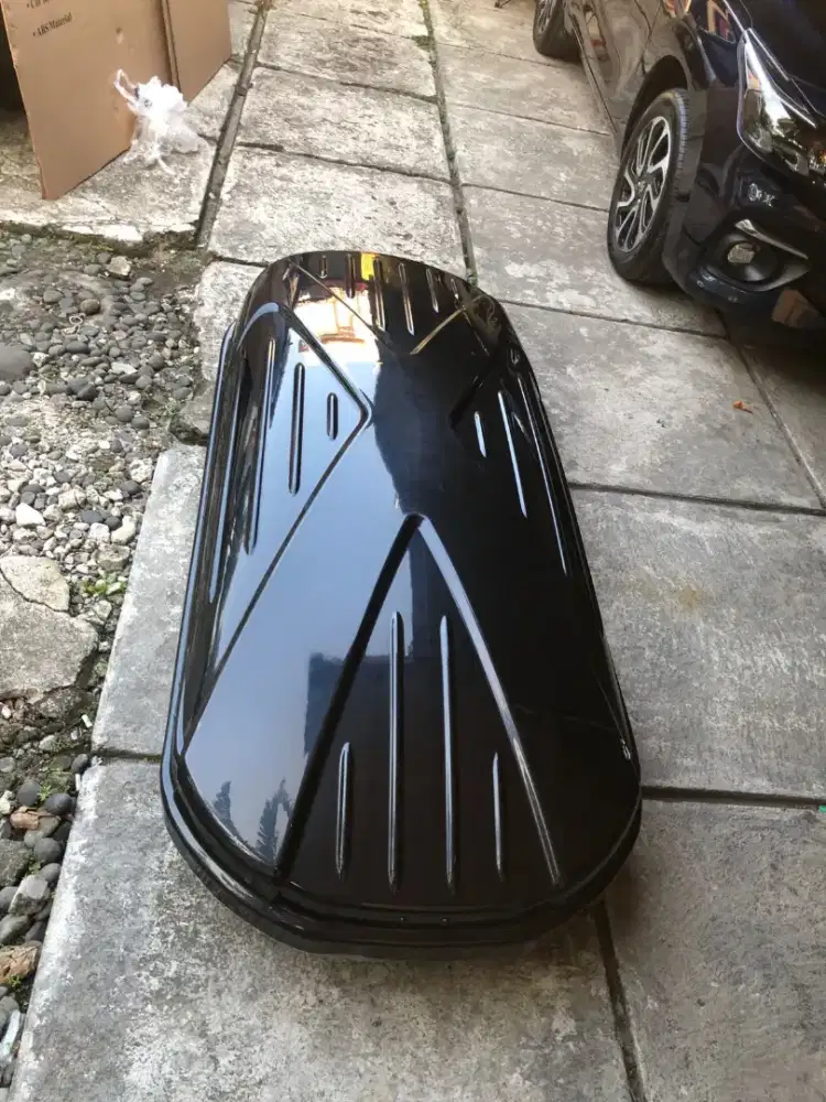 Roofbox Bagasi Tambahan Mobil